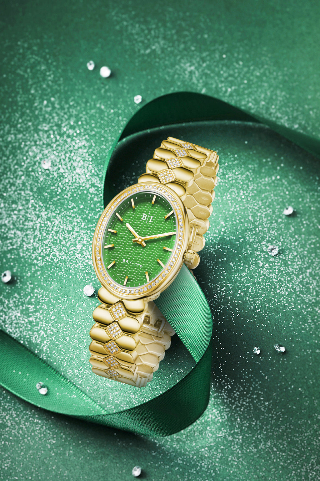 Bay Ice Halo - 26mm Diamond Bezel Mid Link Gold and Green Dial