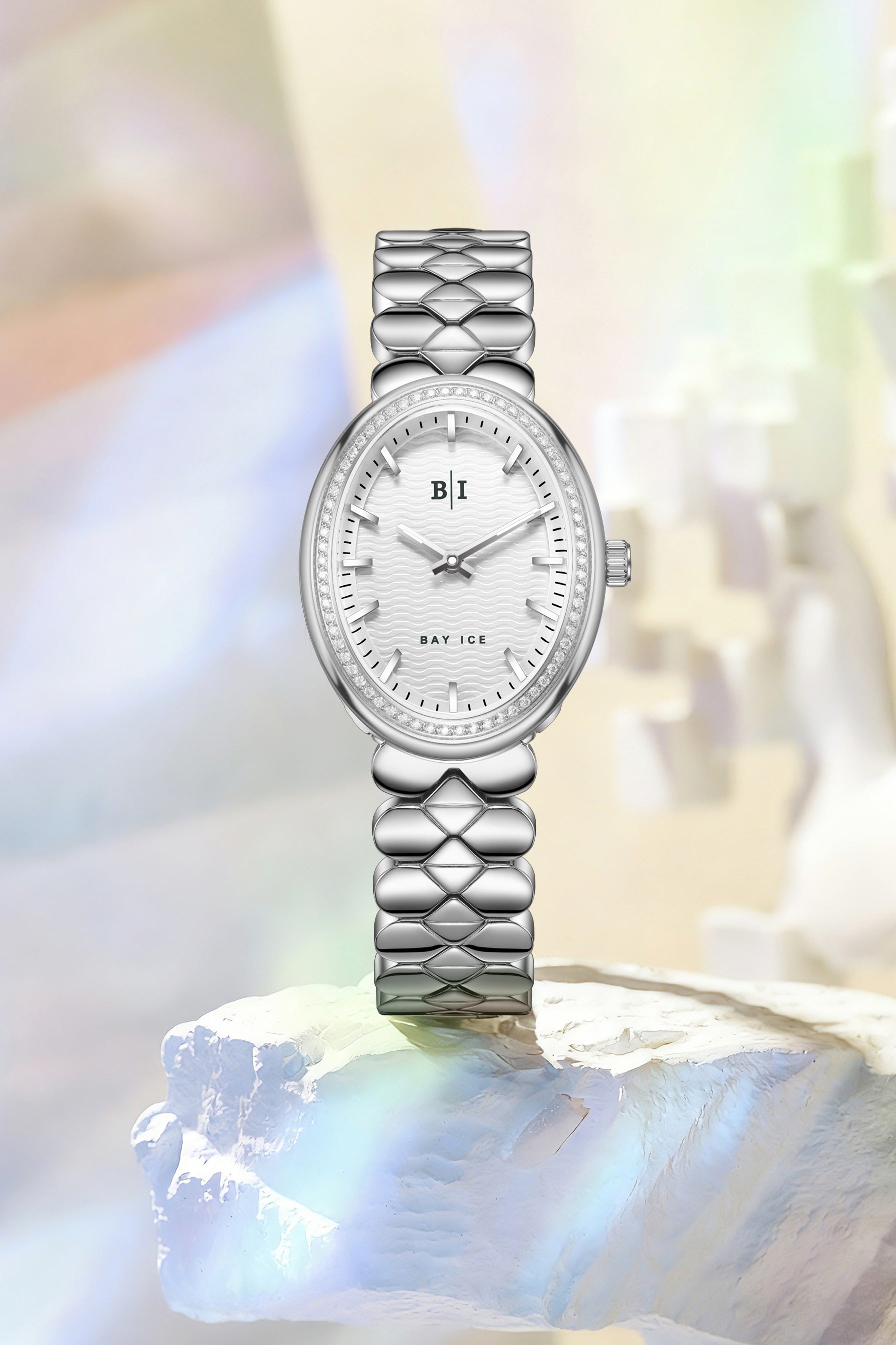 Bay Ice Halo - 26mm 0.3ct VVS Natural Diamonds Bezel Silver and White Dial