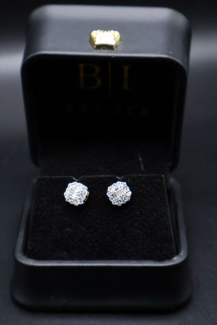 10KT 0.41 CT Natural Diamond Earring