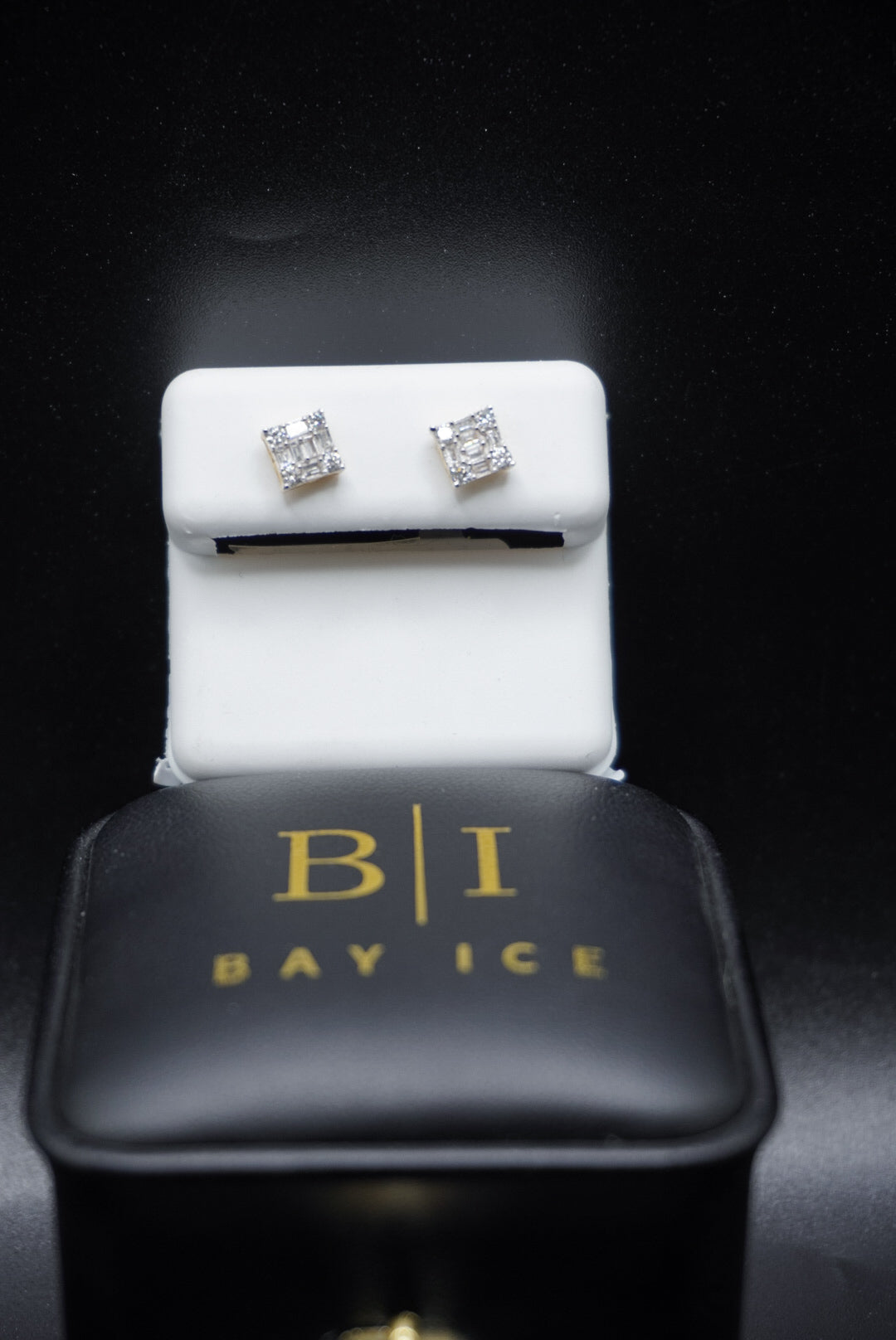 10K 0.33CT Natural Diamond Earring