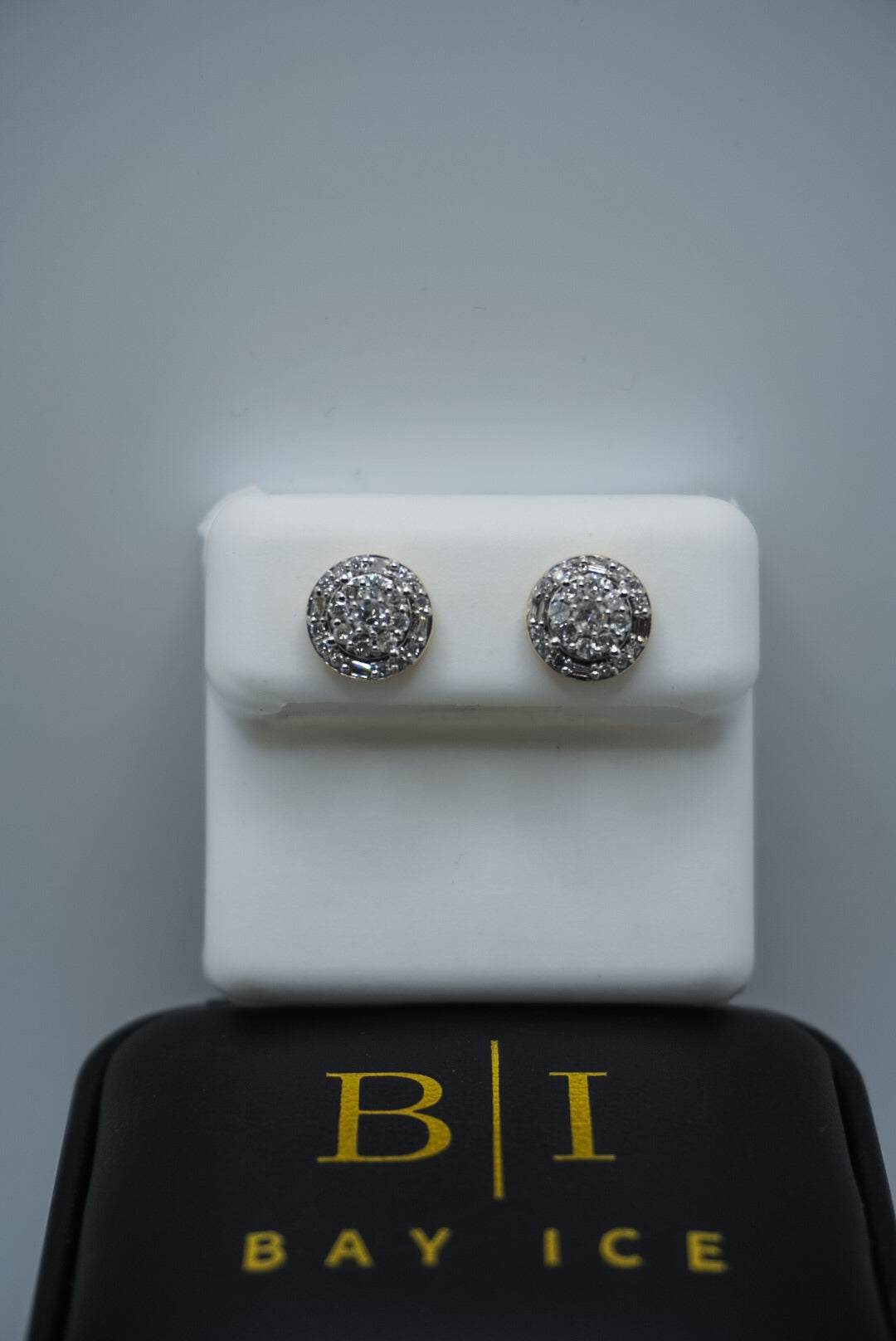 10K O.51 CT Natural Diamonds Earrings