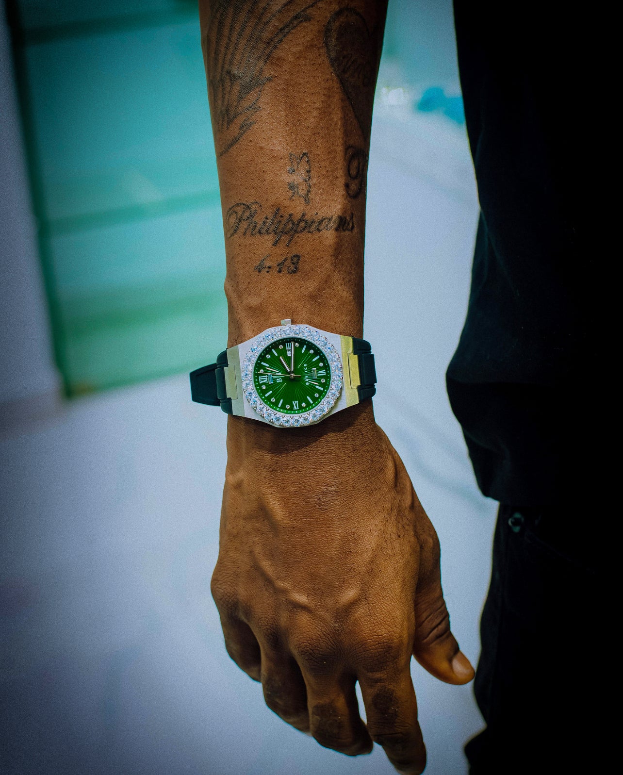 Diamond Bezel - ELITE2 Rubber Strap Watch in White Gold and Green Dial