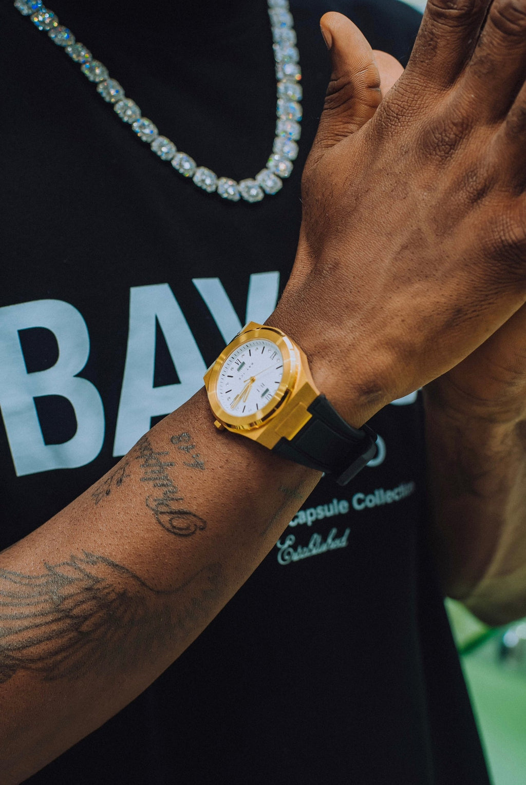 Elite2 Plain Jane Rubber Strap Watch in Yellow Gold and White Dial