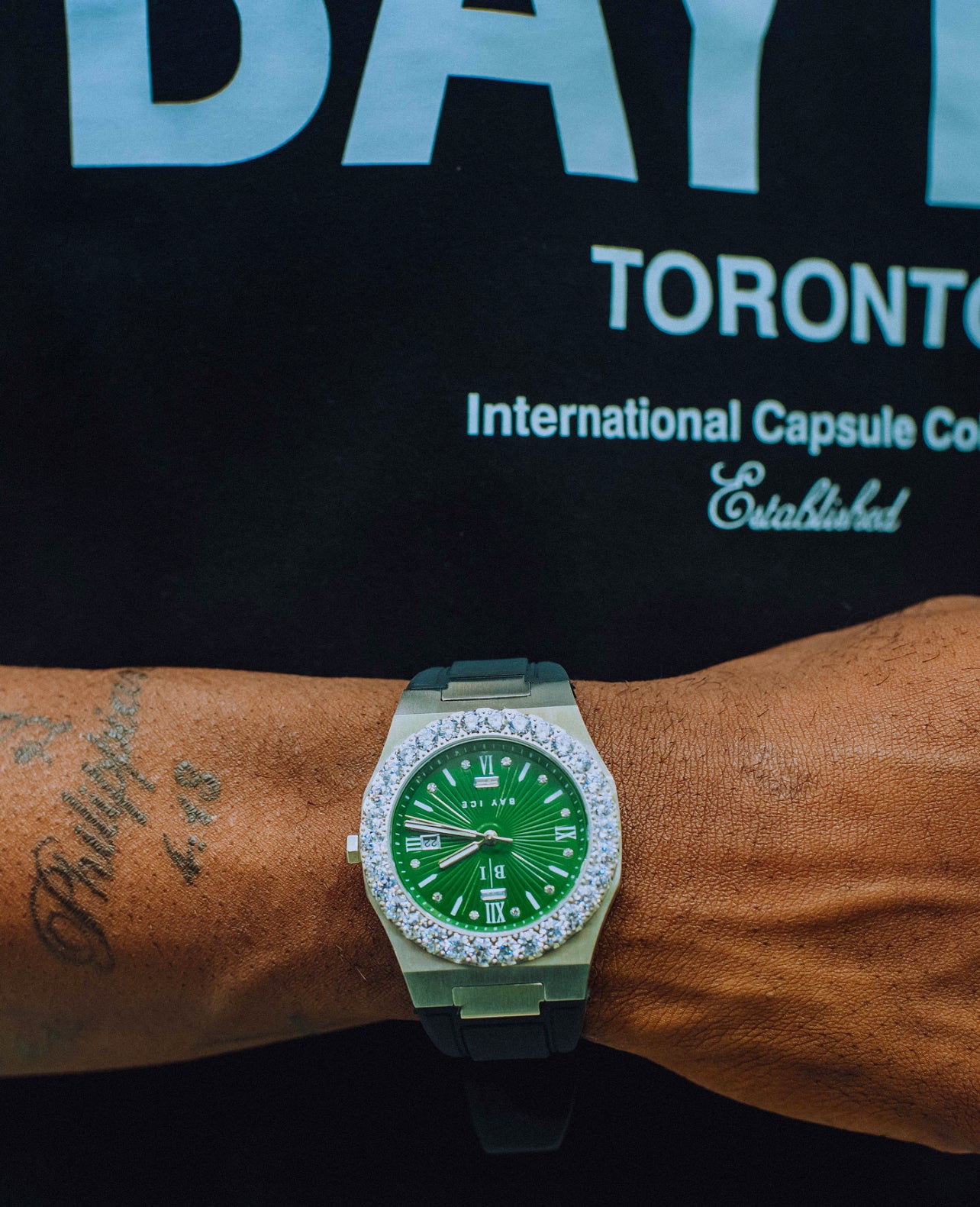 Diamond Bezel - ELITE2 Rubber Strap Watch in White Gold and Green Dial