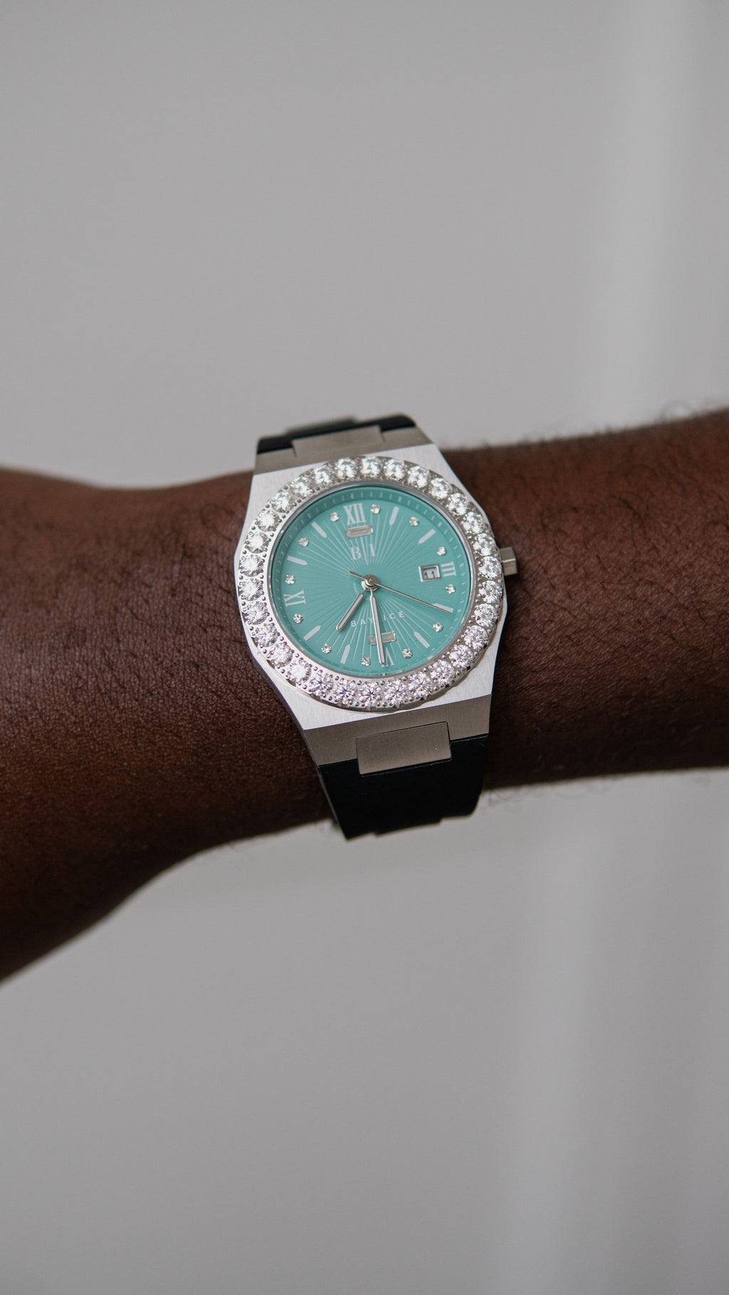 Elite2 Diamond Bezel Turquoise Blue Dial Watch