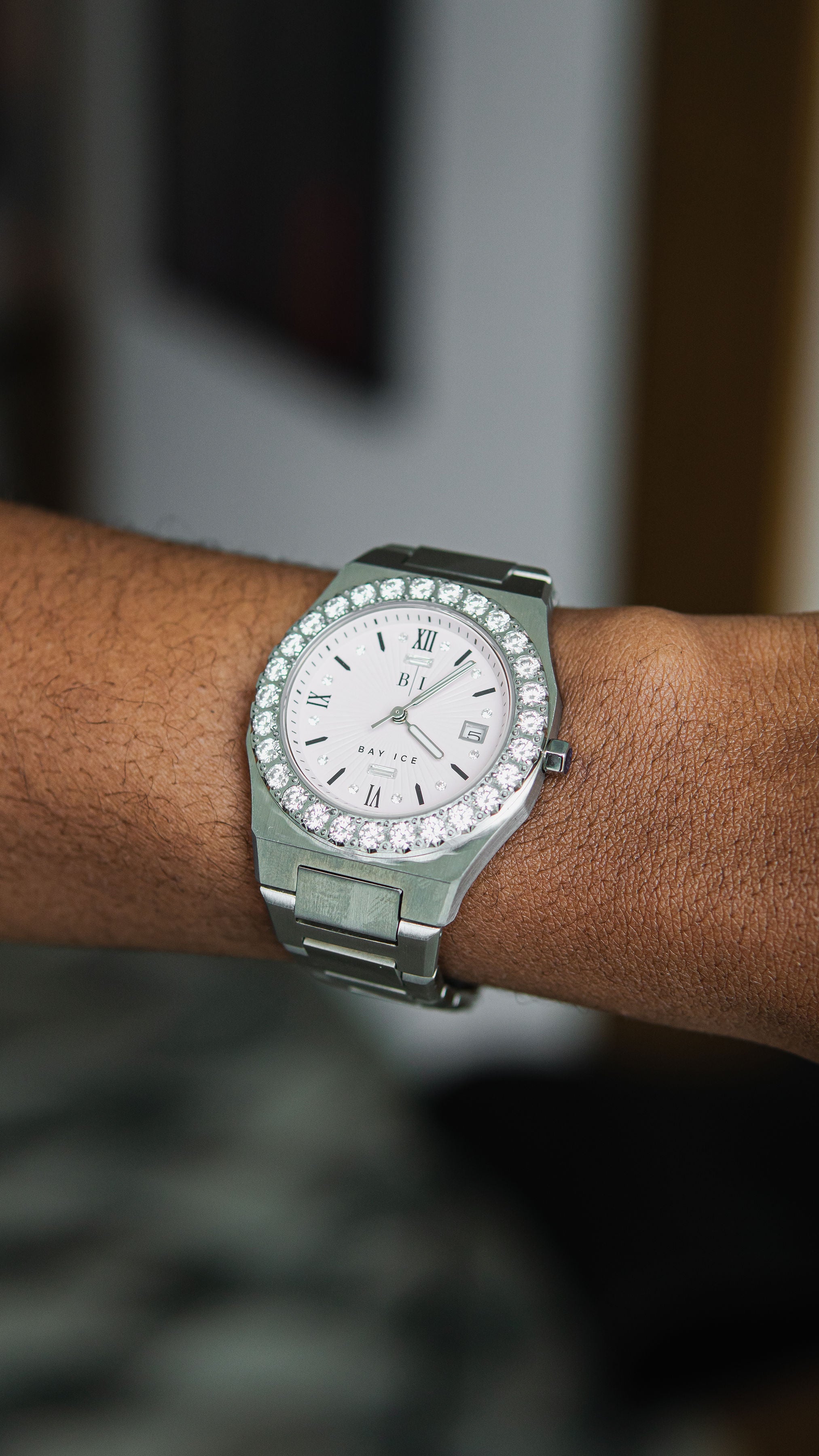 Diamond Bezel - 36mm Elite2 Watch in White Gold and Pink Dial