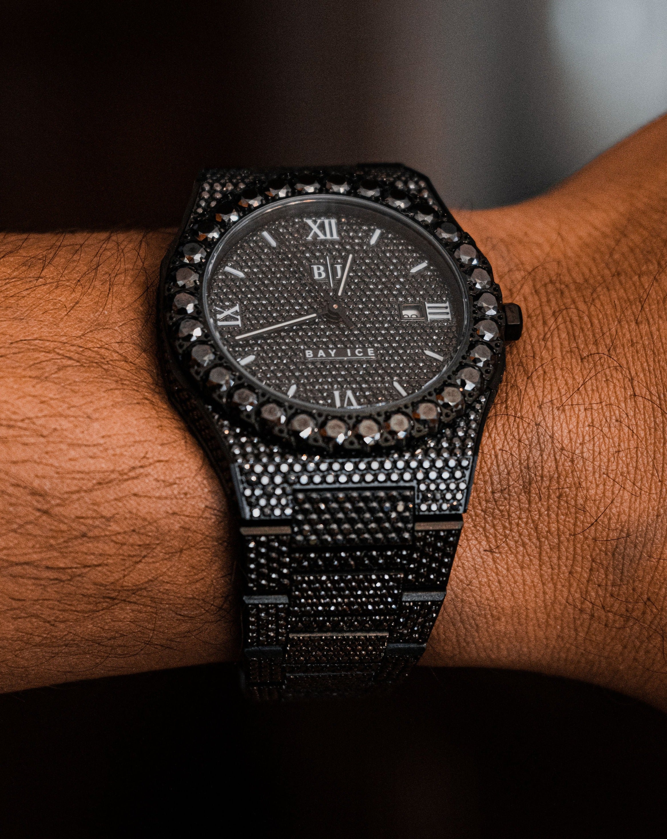 Full VVS Black Bussdown ELITE2 Watch - All Black (Limited)