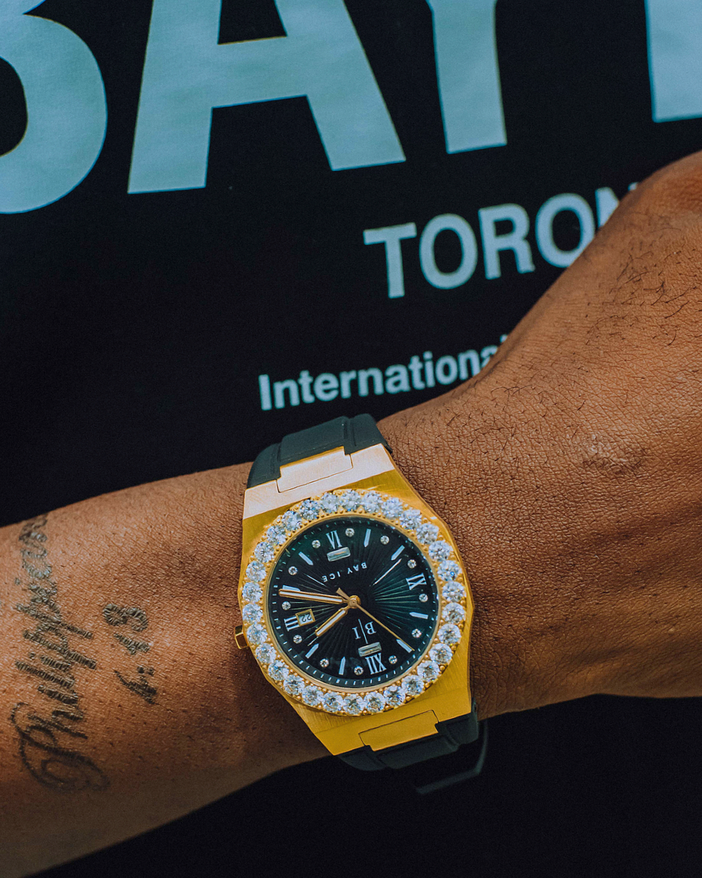 Diamond Bezel - Elite2 Rubber Strap Watch in Yellow Gold and Black Dial