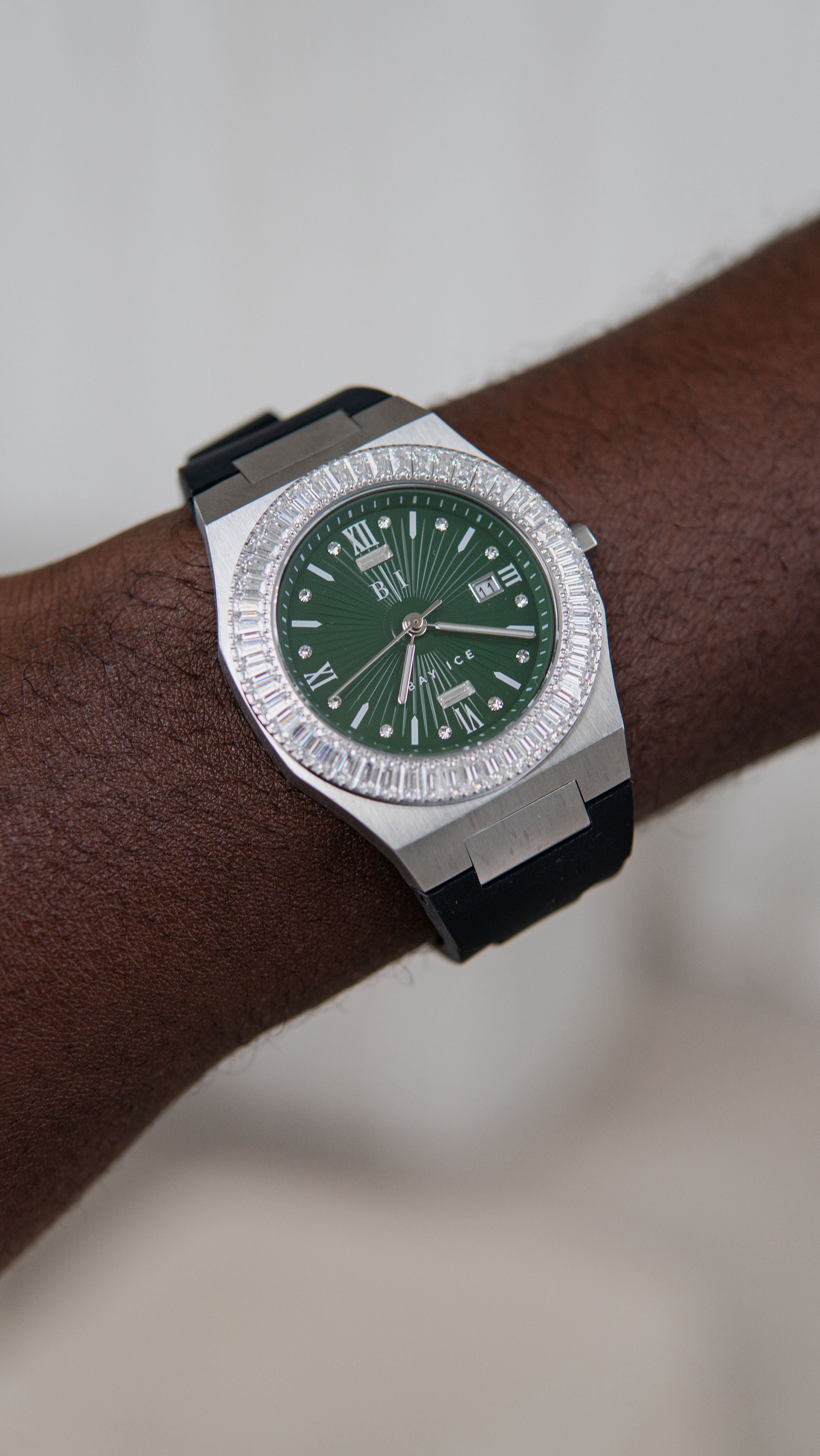 Elite2 VVS Baguette Bezel Green Dial Silver Watch
